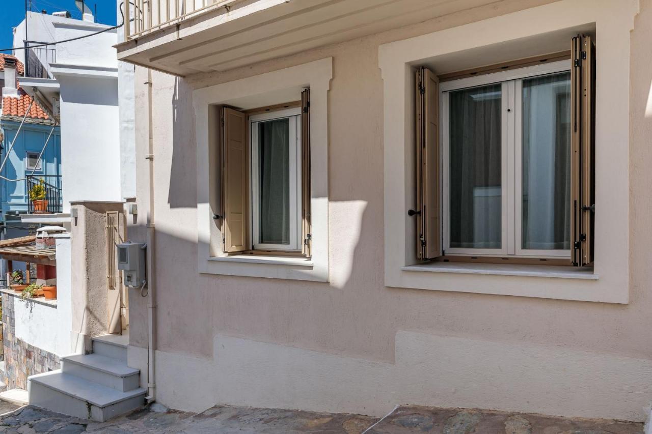 Syraino Apartment Skopelos Town Ngoại thất bức ảnh